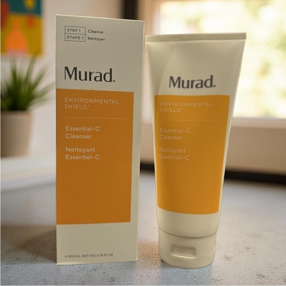 NIB•Murad Environmental Shield Essential-C Cleanser